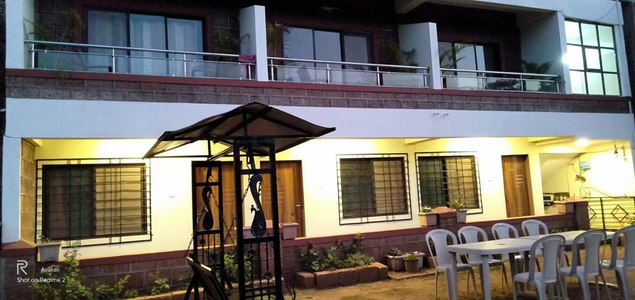 Stay Classy Mahābaleshwar Exterior foto